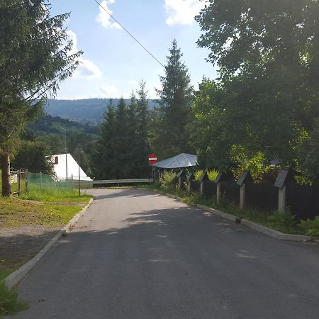 Pokoje Goscinne U Gochy Ustrzyki Dolne Dış mekan fotoğraf