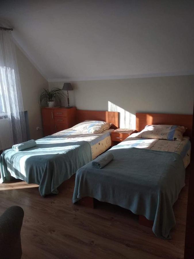 Pokoje Goscinne U Gochy Ustrzyki Dolne Dış mekan fotoğraf