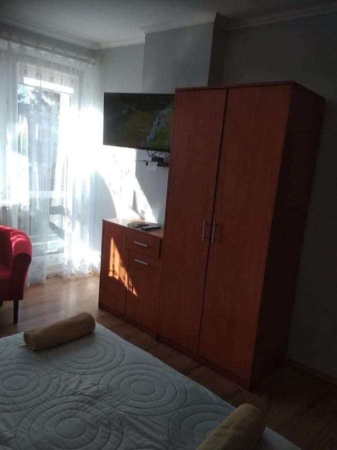 Pokoje Goscinne U Gochy Ustrzyki Dolne Dış mekan fotoğraf
